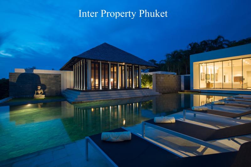 4 Bedrooms SEA VIEW VILLA for RENT