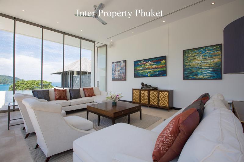 4 Bedrooms SEA VIEW VILLA for RENT