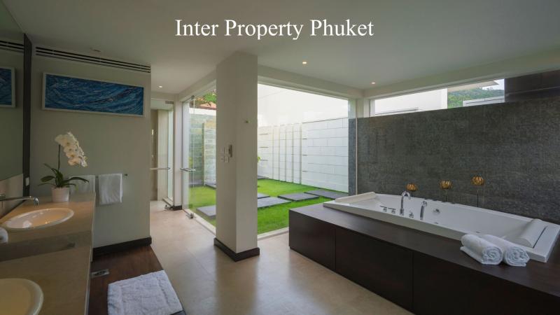 4 Bedrooms SEA VIEW VILLA for RENT