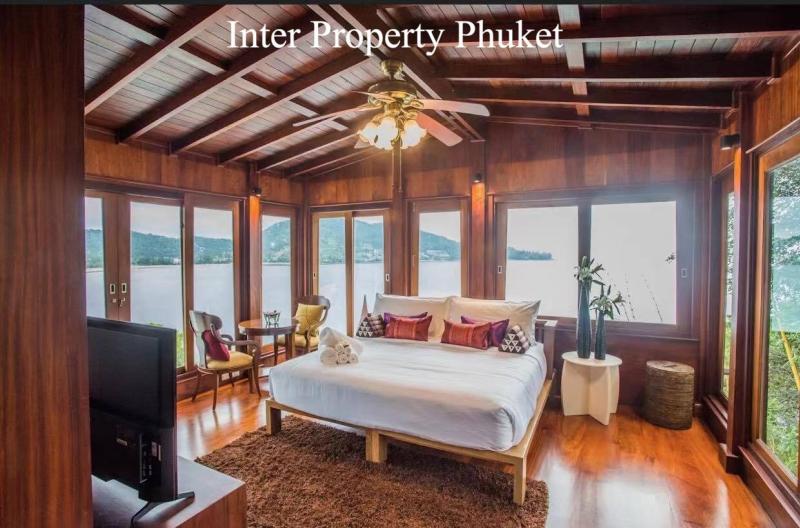 Beautiful luxury Seaview pool villa with 6 bedrooms in Kamala