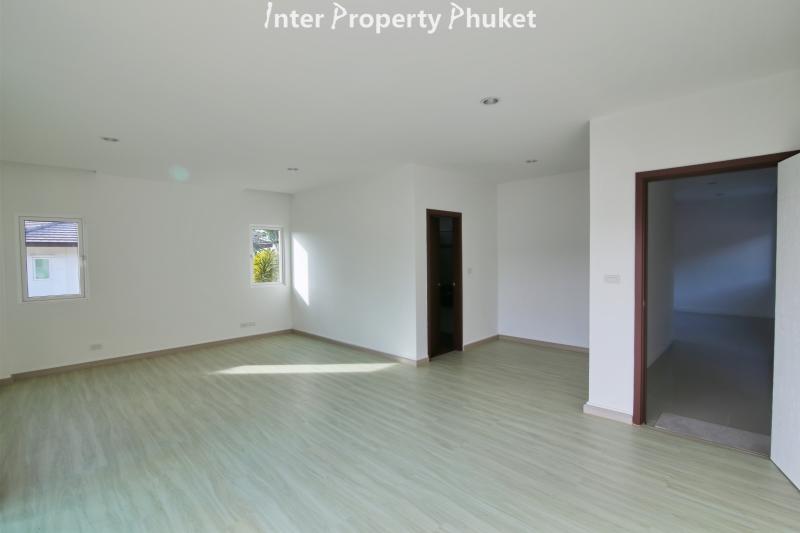 3 Bedrooms New House never lived in for sale